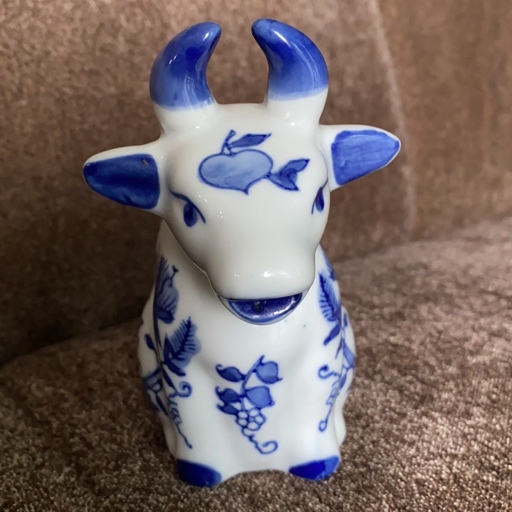 Formalities by Braum Brothers creamer
